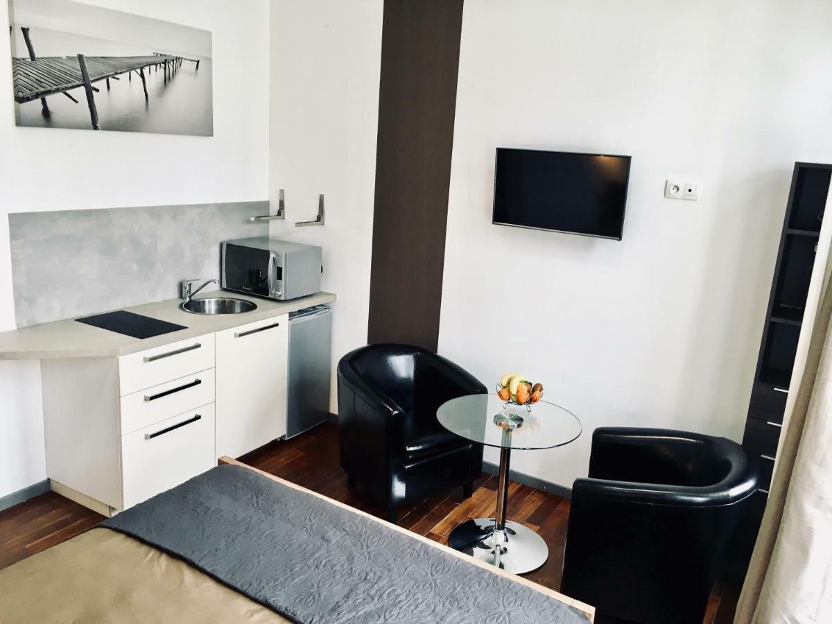 Little Plaza Appart'Hotel Lilla Esterno foto